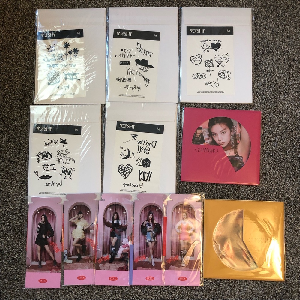 Itzy Guess who Crazy in love Not shy official kpop photocard POB preorder set